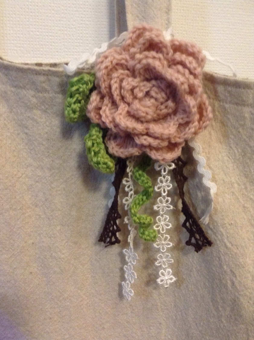 可愛い 巻きバラのコサージュ 編み方 毛糸 Mtmama